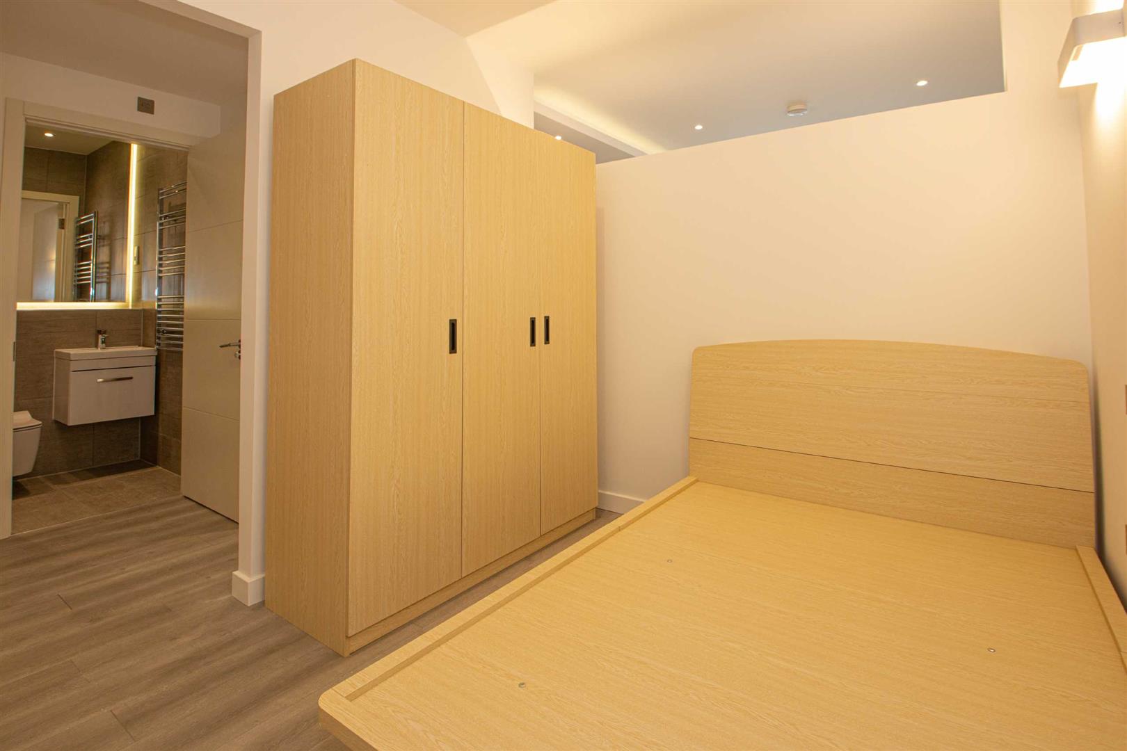 1 bed property in Capital Drive, Milton Keynes
